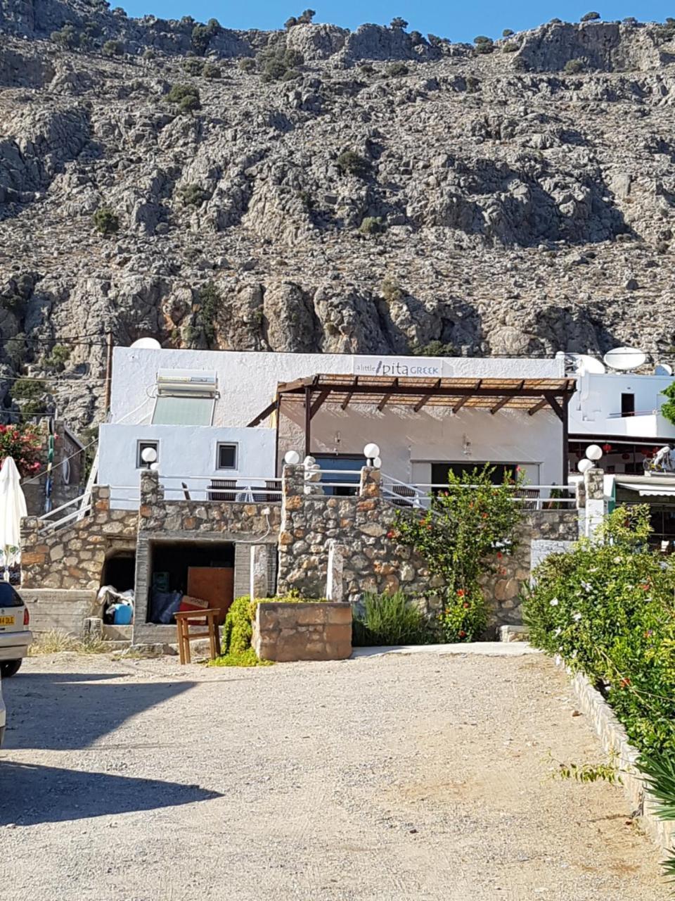 Pals Studios Pefki Exteriör bild